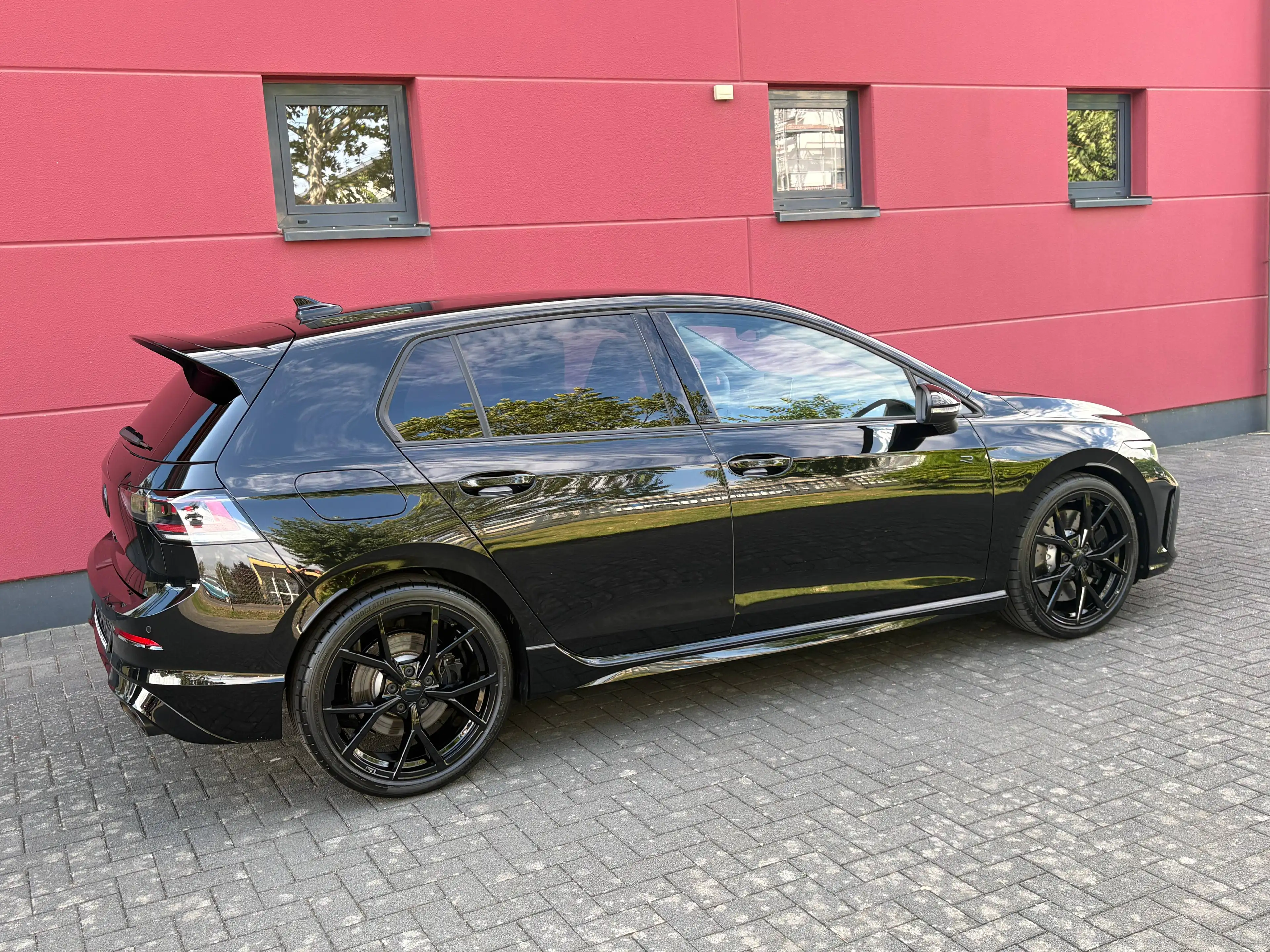 Volkswagen Golf R 2.0 TSI OPF 4MOTION DSG SONDERMODELL BLACK EDITION 333PS LEDERPAKET CARBON 1-HAND TOP* — photo 6