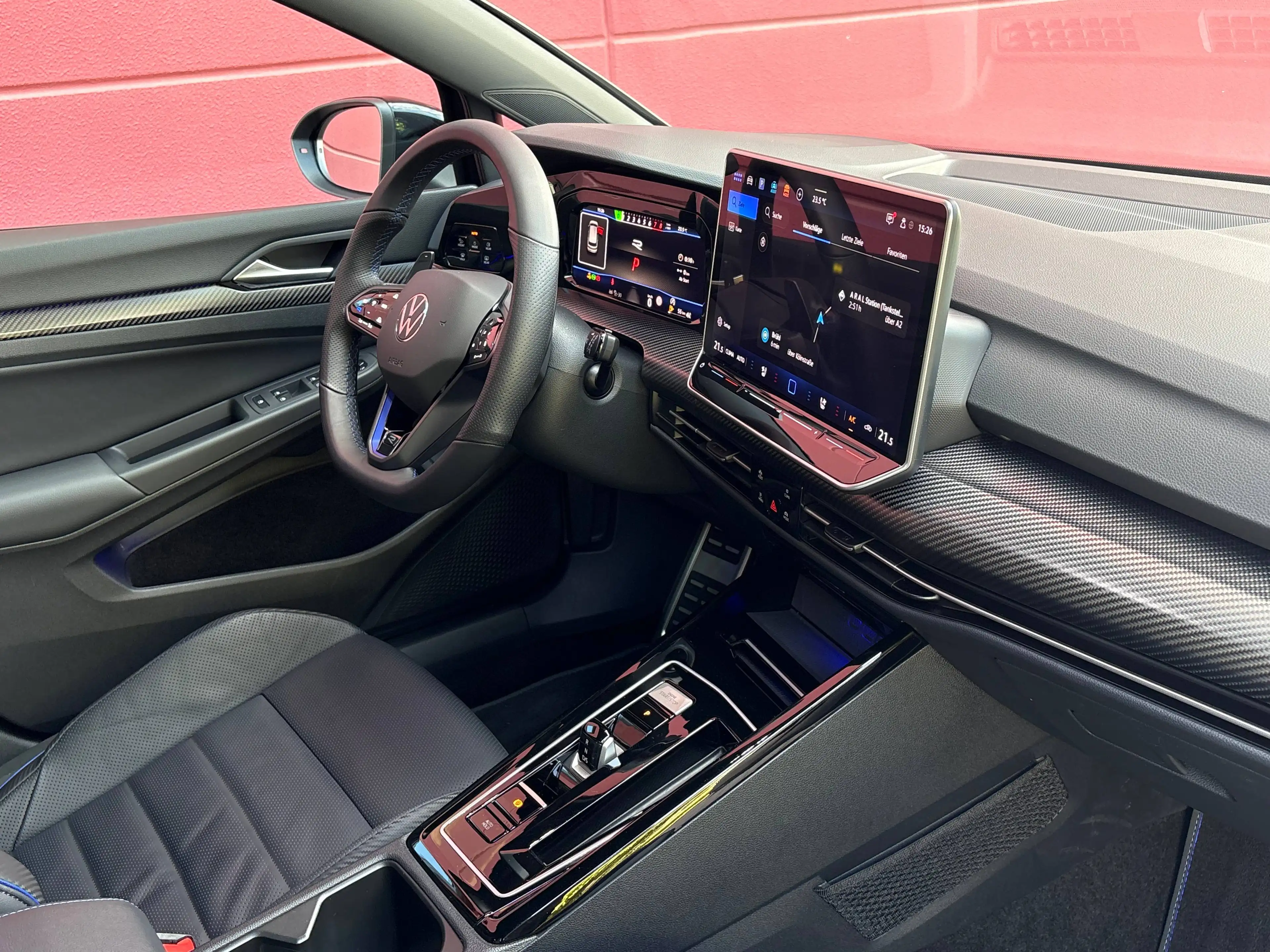 Volkswagen Golf R 2.0 TSI OPF 4MOTION DSG SONDERMODELL BLACK EDITION 333PS LEDERPAKET CARBON 1-HAND TOP* — photo 14