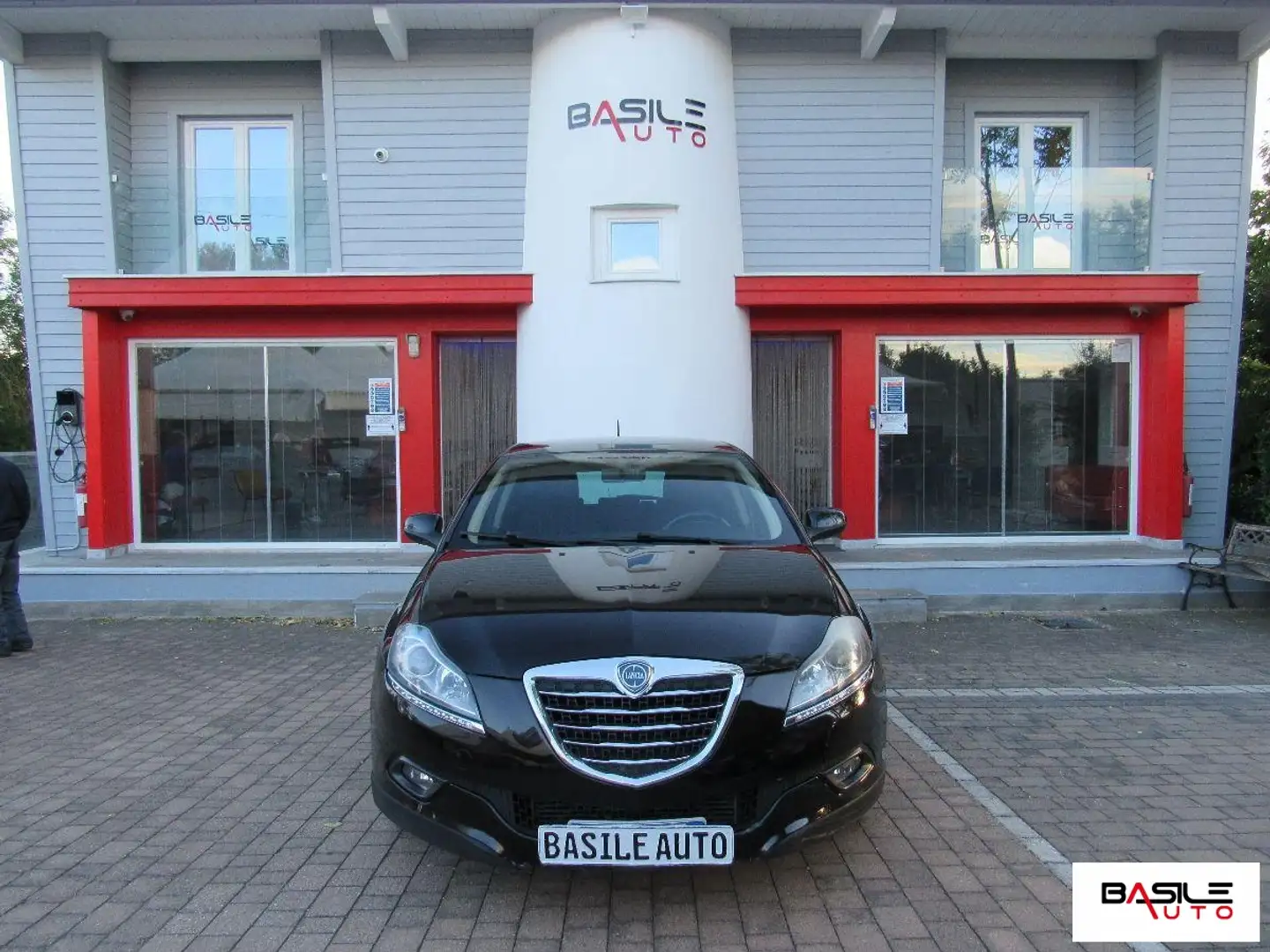 Lancia Delta 2.0 MJT DPF Platinum Nero - 1