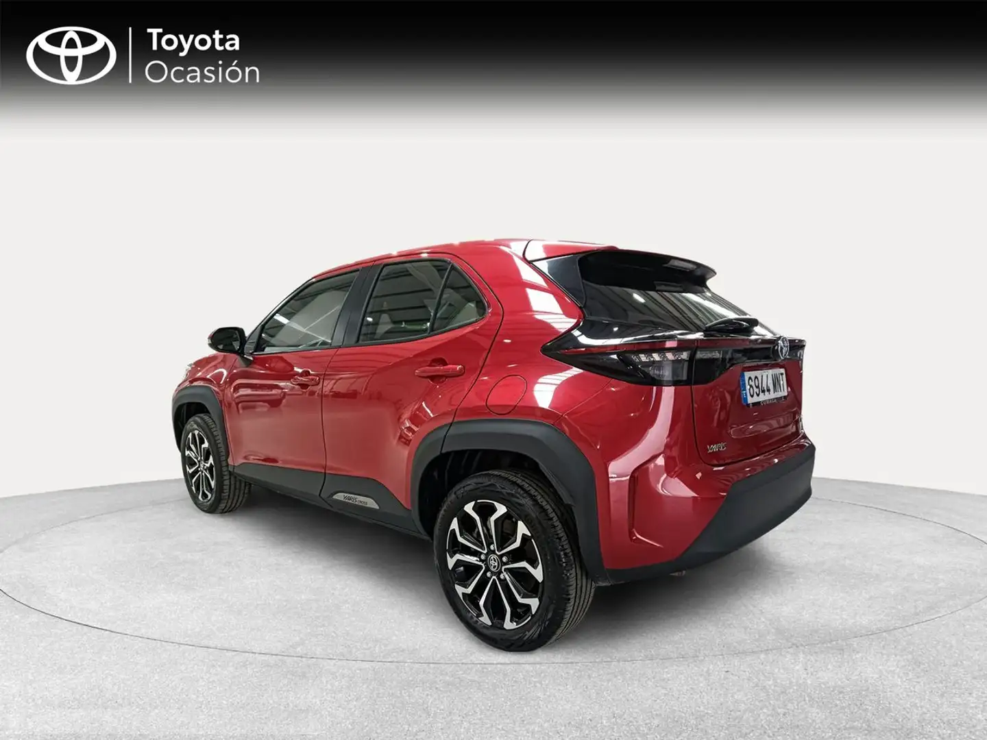 Toyota Yaris Cross 1.5 120H Active Tech Rojo - 2