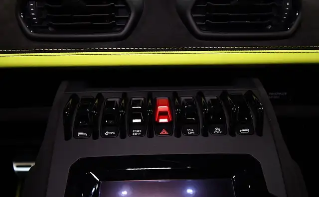 Lamborghini Tecnica view 12