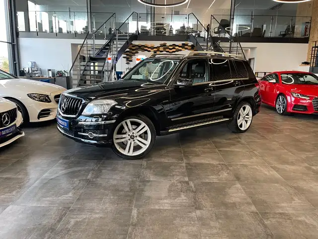Mercedes-Benz GLK 350 4Matic *Sport-Paket*Xenon*Navi*Klima*