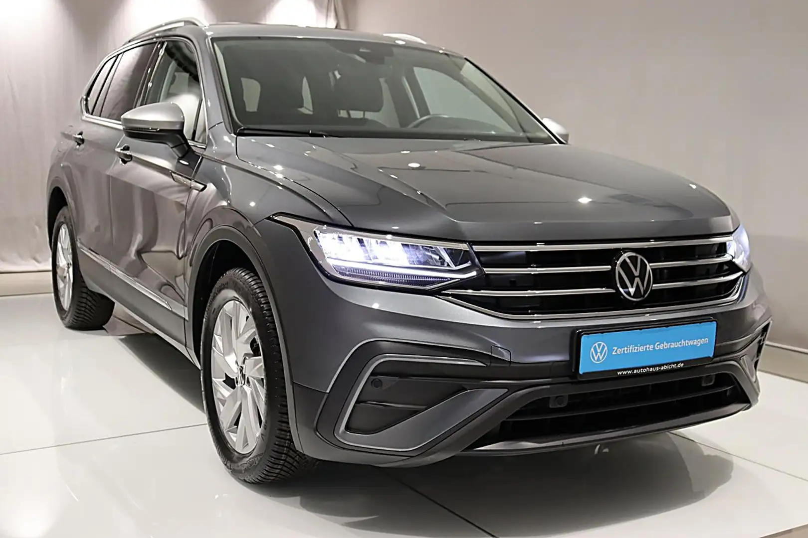 Volkswagen Tiguan Allspace Life 1.5 TSI DSG NAVI AHK LED ACC Klima Navi Grijs - 2