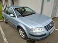 Volkswagen Passat 1.9 TDI Blau - thumbnail 1