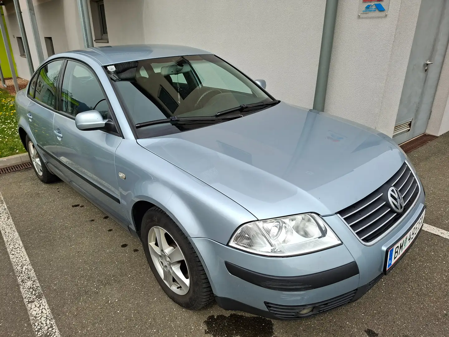 Volkswagen Passat 1.9 TDI Blau - 1