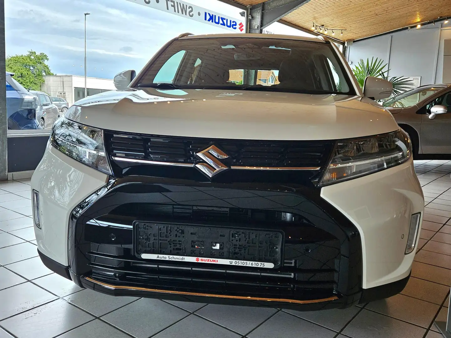 Suzuki Vitara Vitara 1.4 Boosterjet Hybrid Comfort+ Weiß - 2