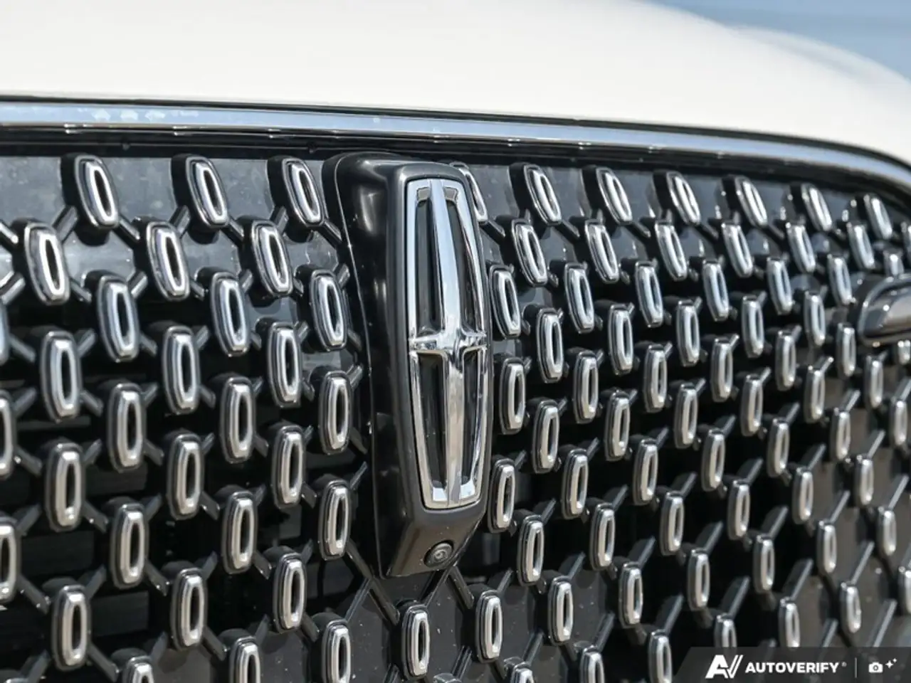 Lincoln Aviator снимка Lincoln Aviator
