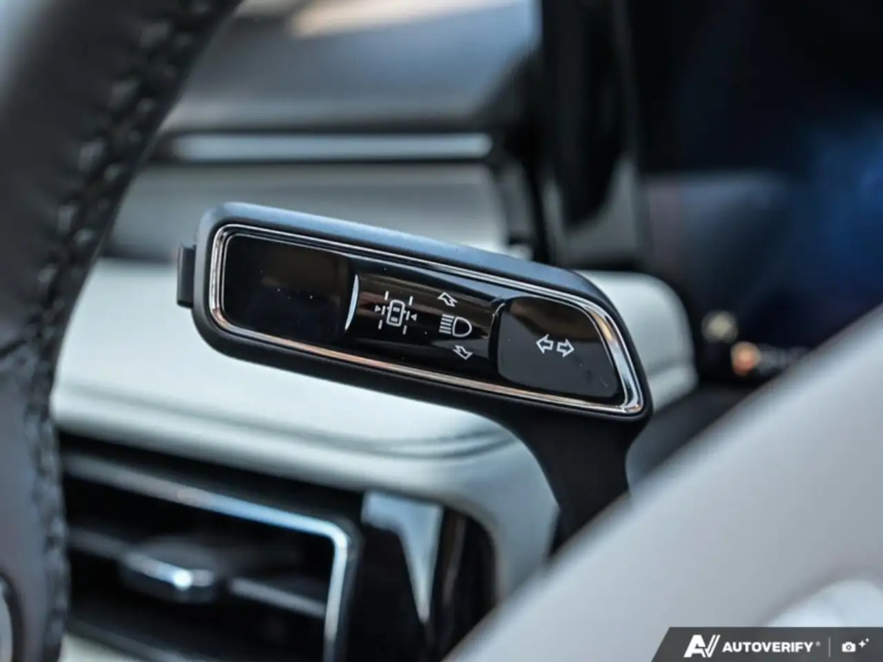 Lincoln Aviator снимка Lincoln Aviator