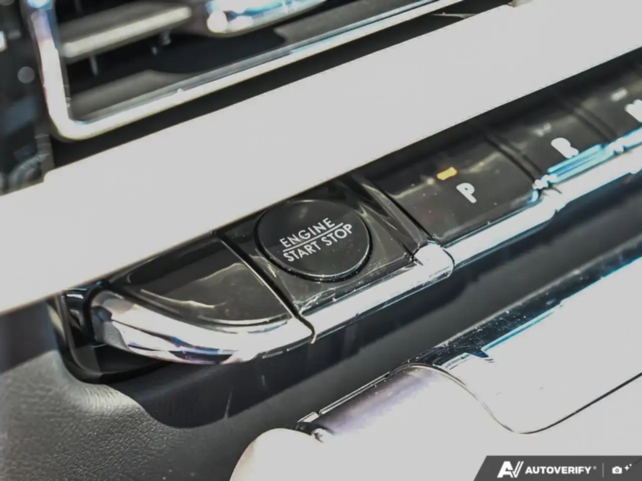 Lincoln Aviator снимка Lincoln Aviator