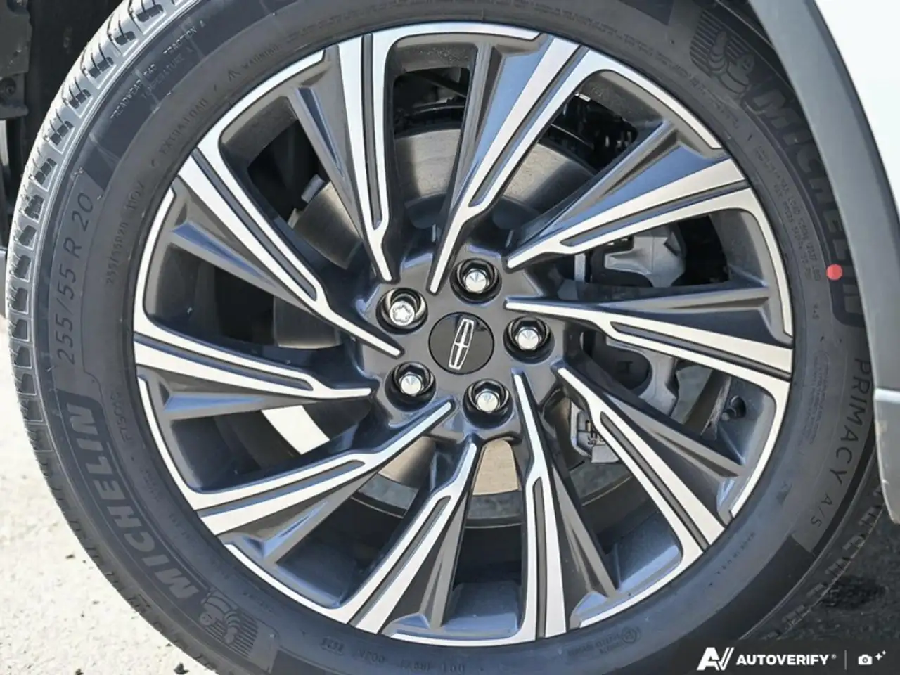 Lincoln Aviator снимка Lincoln Aviator