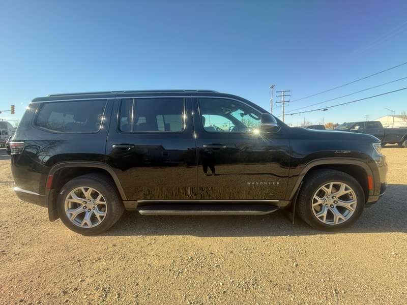 2022 Jeep Wagoneer 4WD
