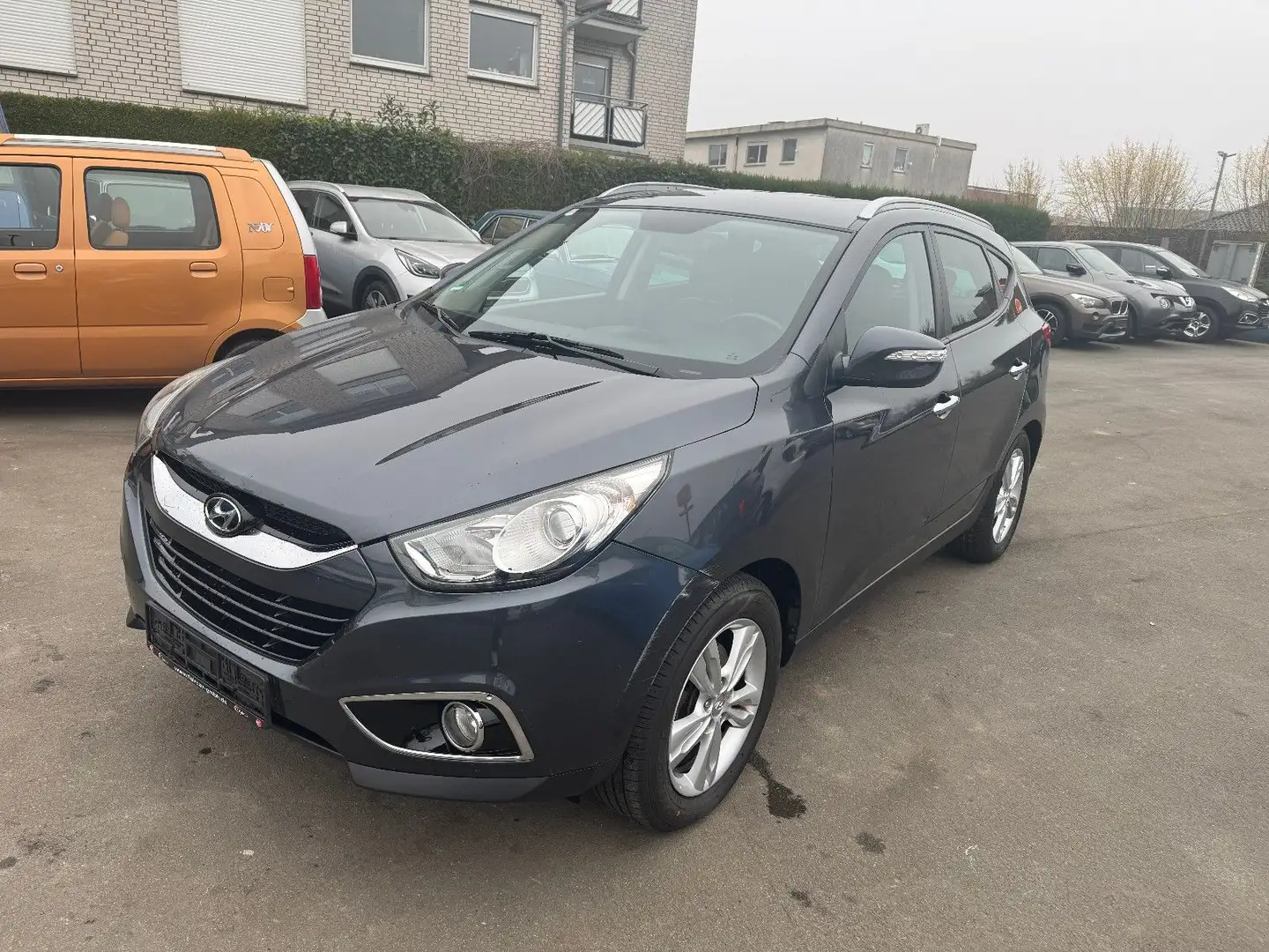 Hyundai iX35 Premium AWD Automatik Grau - 1