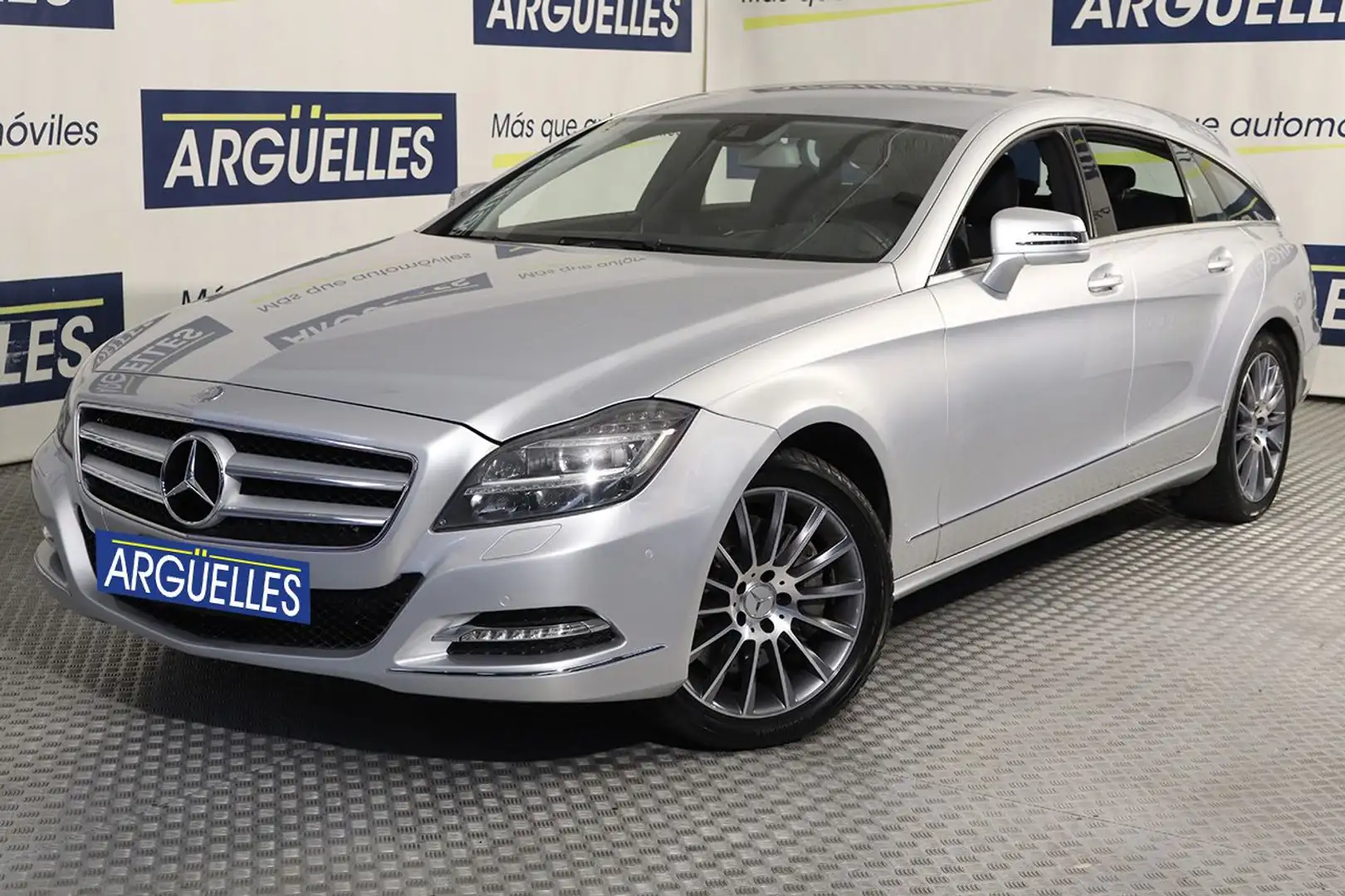 Mercedes-Benz CLS 350 Shooting Brake 350CDI BE 4M Aut. Argento - 1