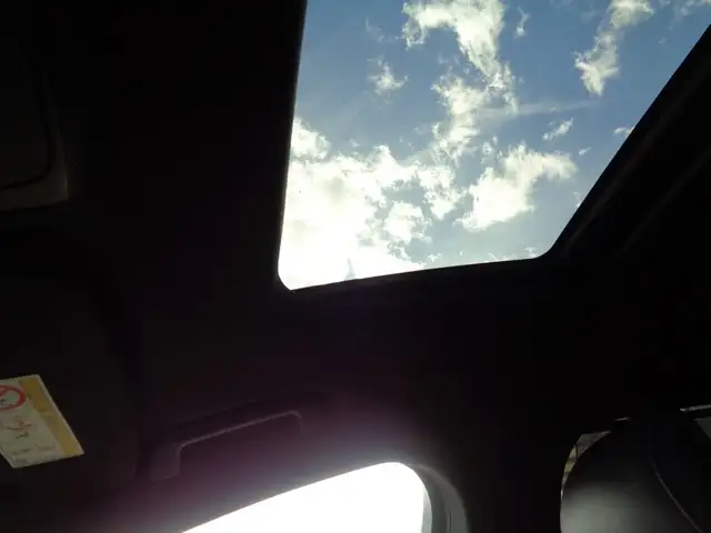 Ford Mondeo view 15