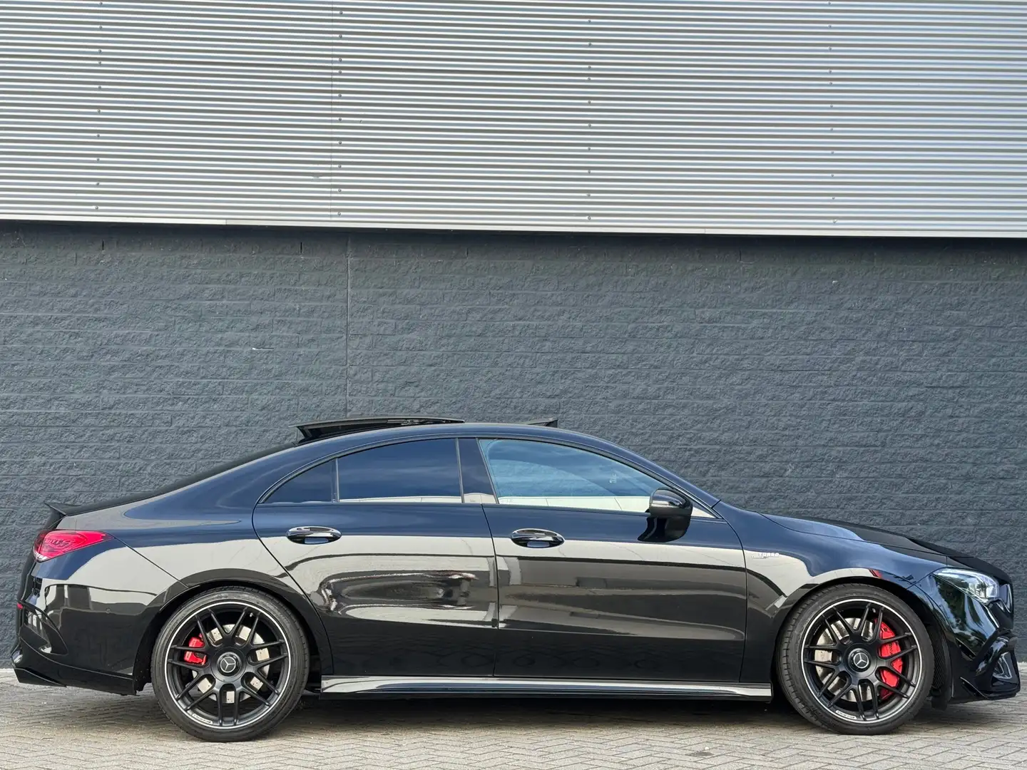Mercedes-Benz CLA 45 AMG S 4MATIC+ Premium Plus Edition 1 PANO/BURNMESTER Noir - 2