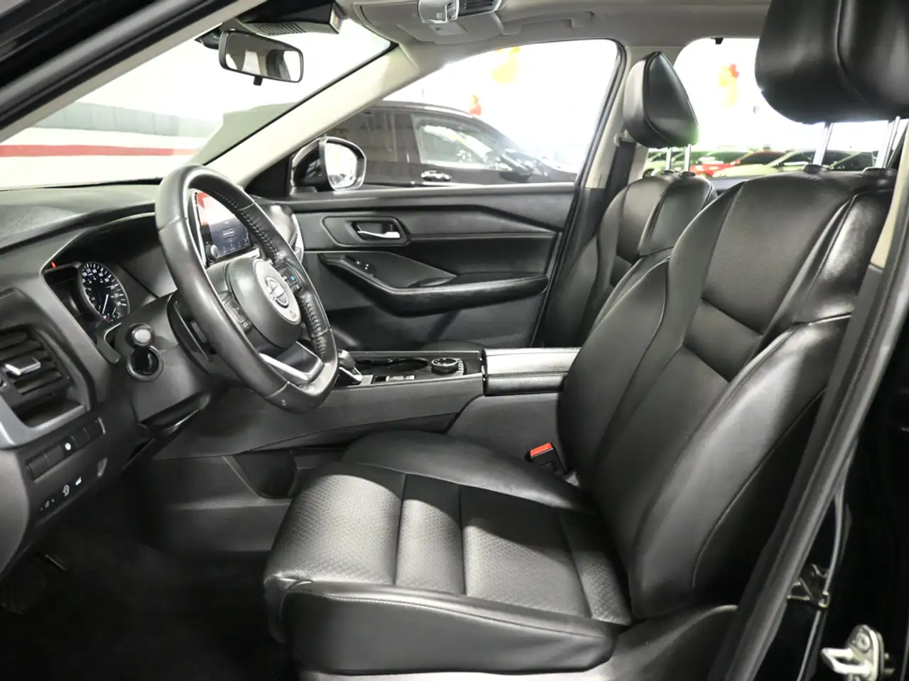Nissan Rogue fotografie Nissan Rogue