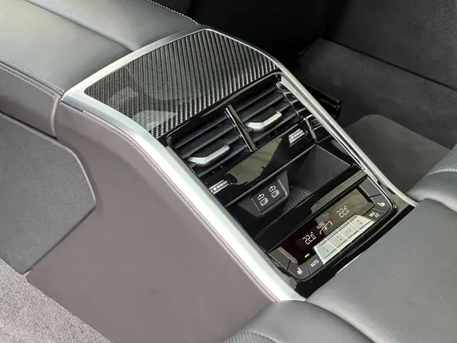 BMW M850 i xDrive M-Sportpaket Ansicht 11