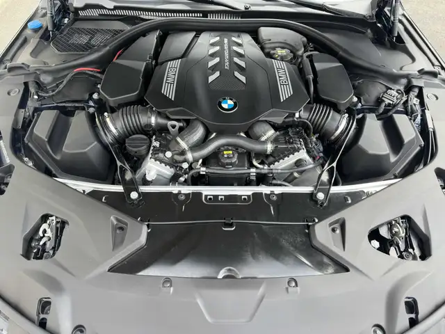 BMW M850 i xDrive M-Sportpaket Ansicht 15