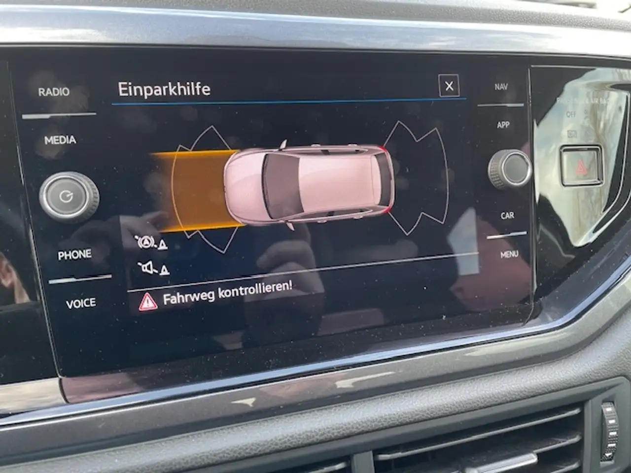 Volkswagen Polo VI Style Navi Digitales Cockpit LED Blendfreies Fe 22