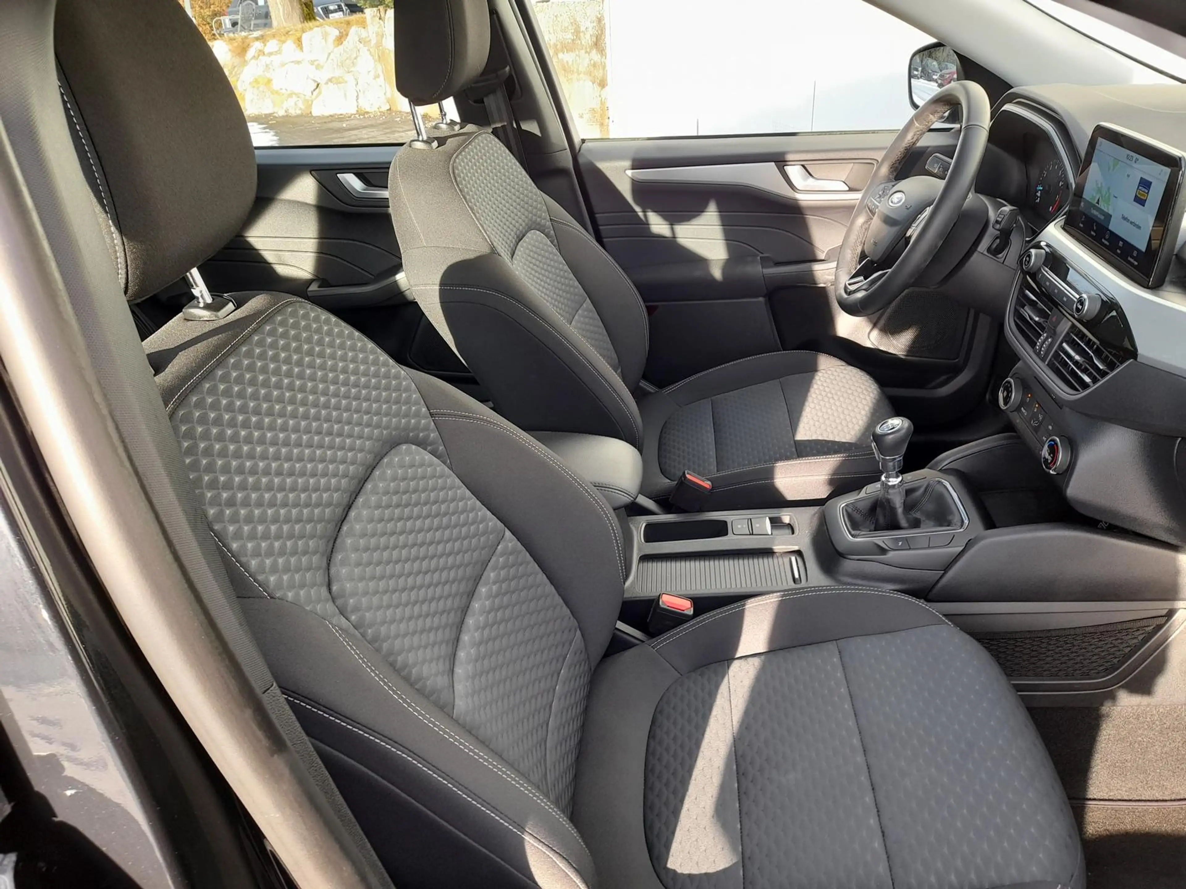 Ford Kuga 1.5 EcoBoost NAVI~SHZ~APP~2xPDC~GRA~DAB~MFL — photo 15