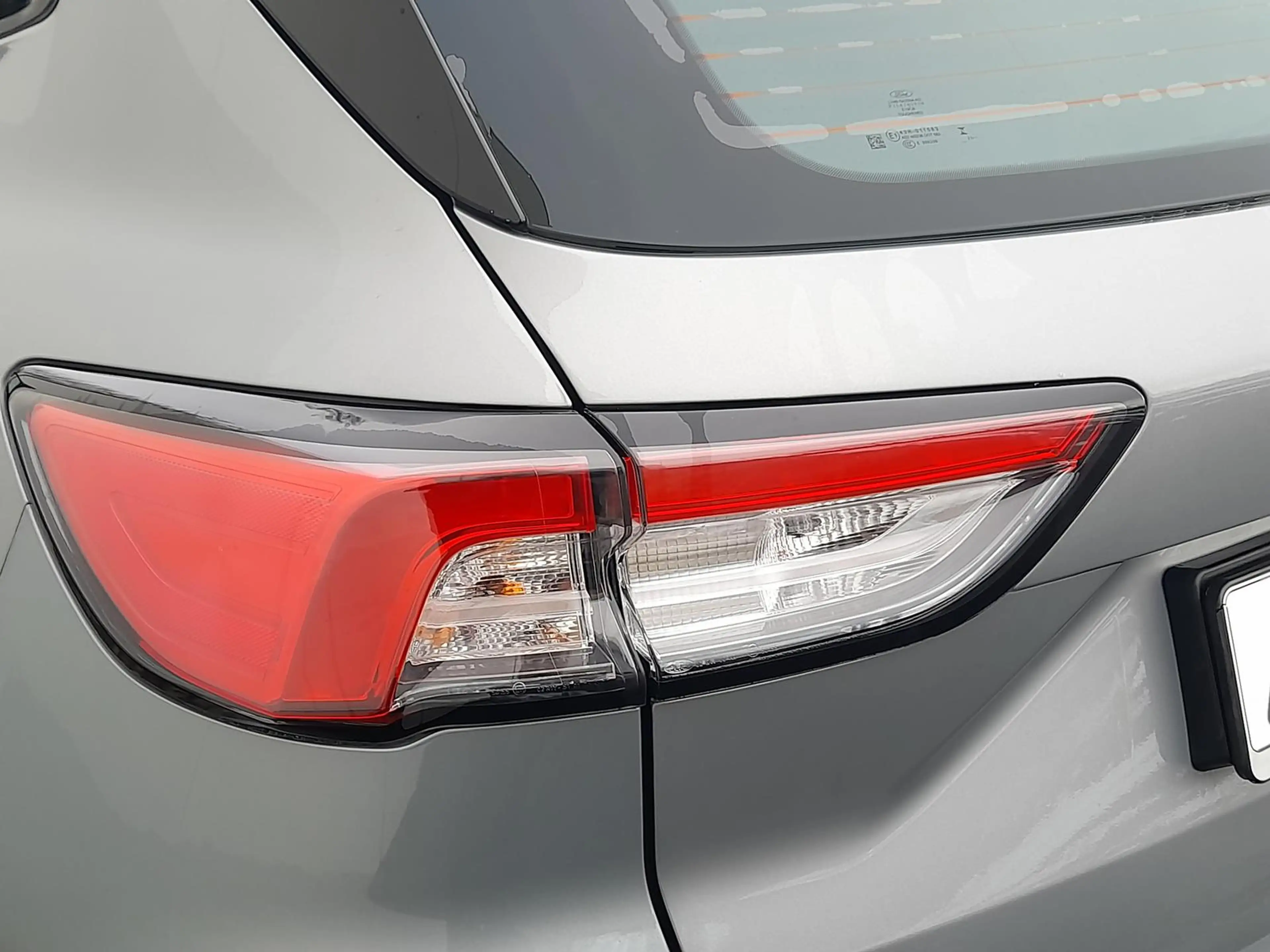Ford Kuga 1.5 EcoBoost NAVI~SHZ~APP~2xPDC~GRA~DAB~MFL — photo 10