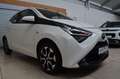 Toyota Aygo x-play Team D Autom. ~Apple CarPlay~Cam~MFL Weiß - thumbnail 4