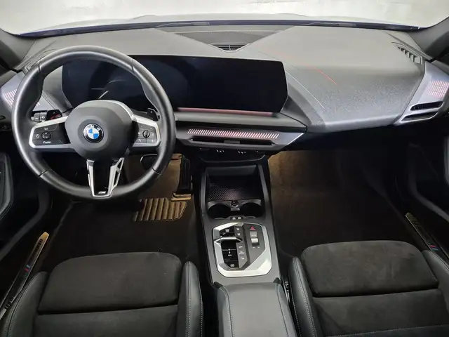 BMW 1 Series view 9