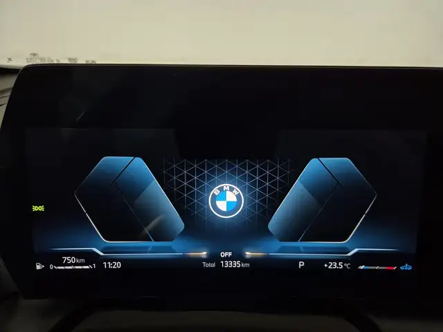 BMW 1 Series view 15