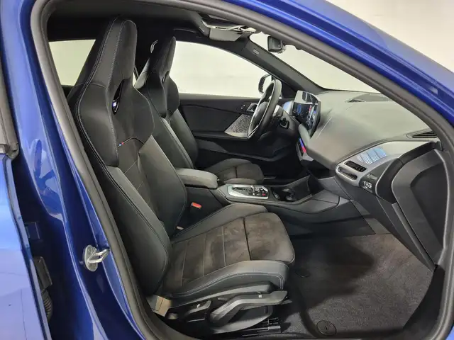 BMW 1 Series view 10