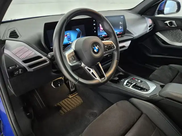 BMW 1 Series view 7