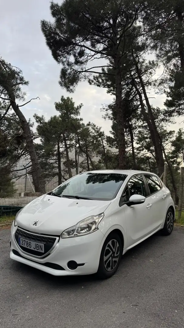 Peugeot 208 1.4 HDi 2014 - 1