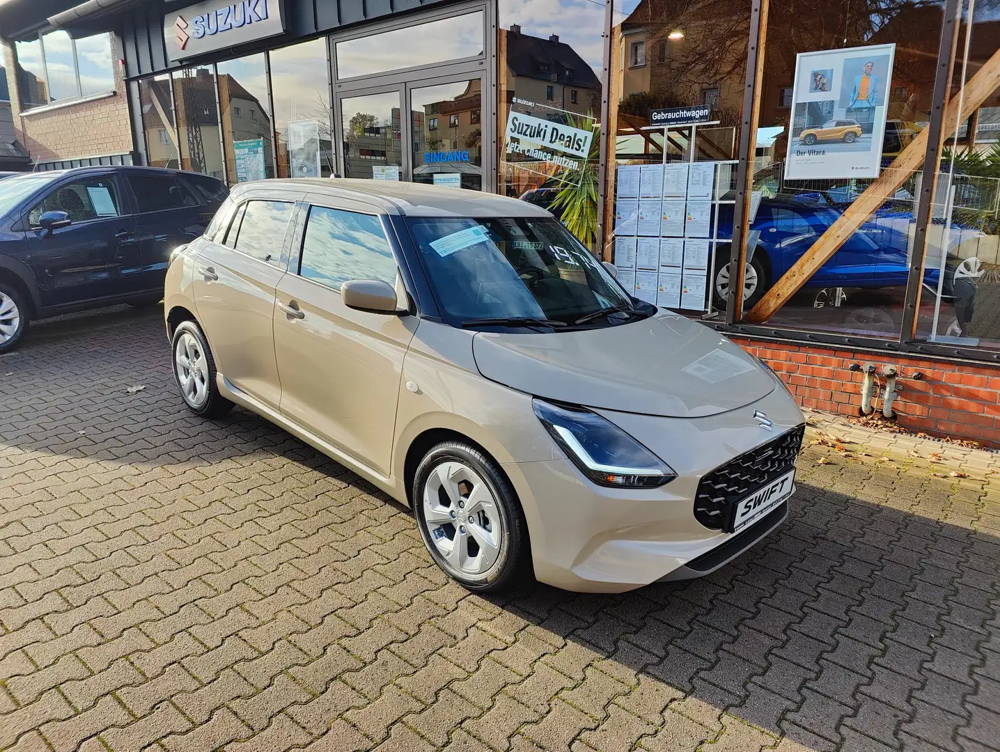 Suzuki Swift 1.2 Hybrid MT Comfort Beige - 1