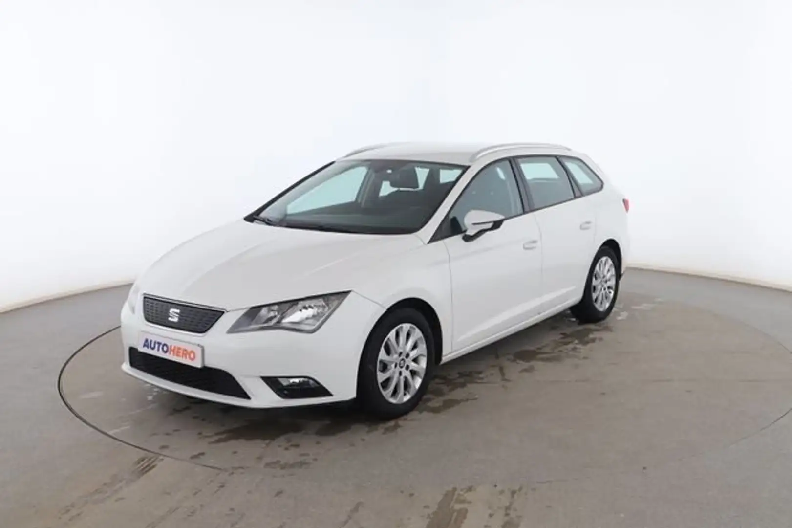 SEAT Leon 1.6TDI CR Style Blanc - 1