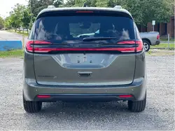 Chrysler Pacifica 2027