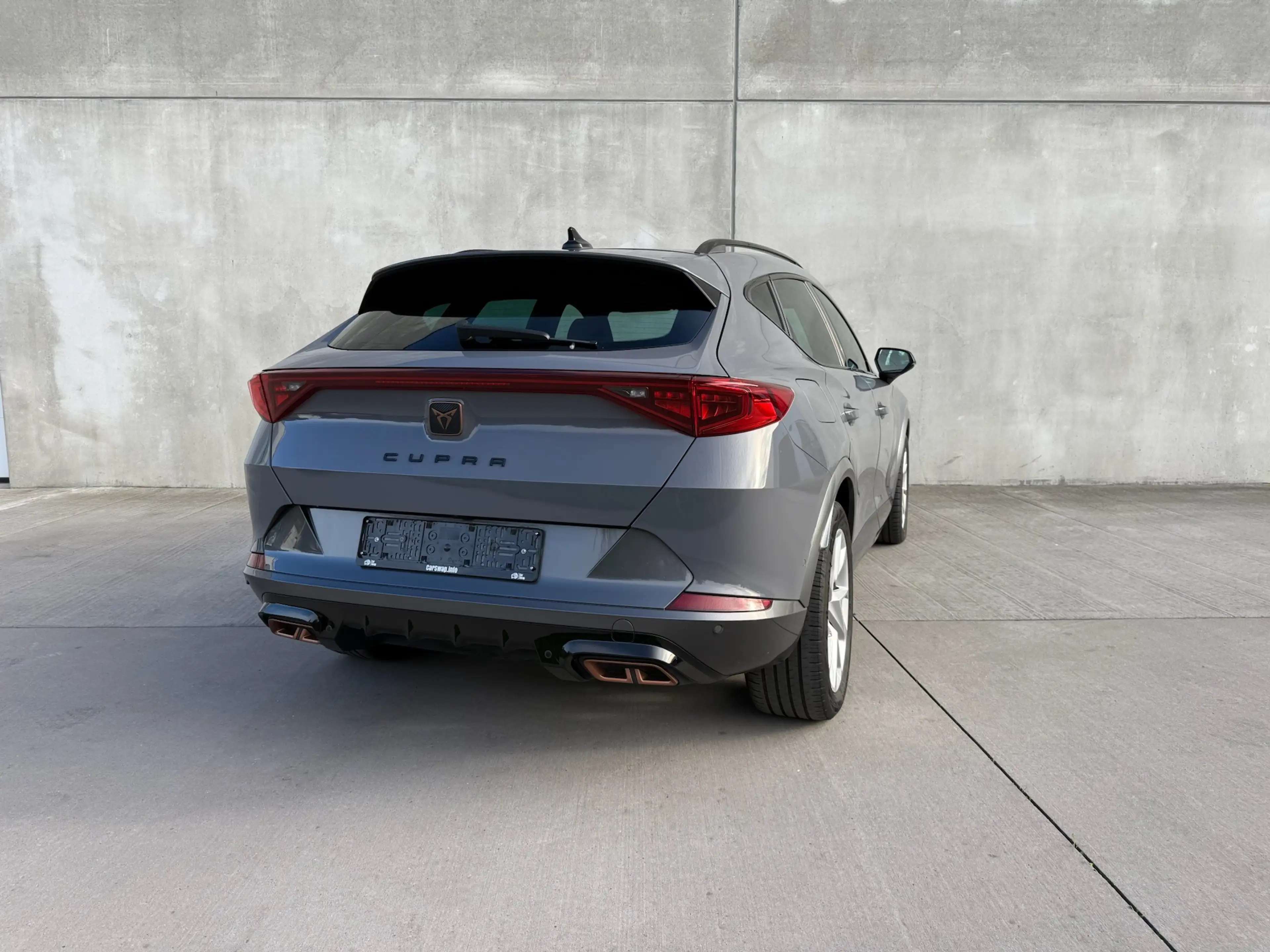 CUPRA Formentor Formentor e-Hybrid 1.4 DSG / Keyless / Travel Assist / ACC / Lane Assist / Ambiance / CarSwap — photo 3