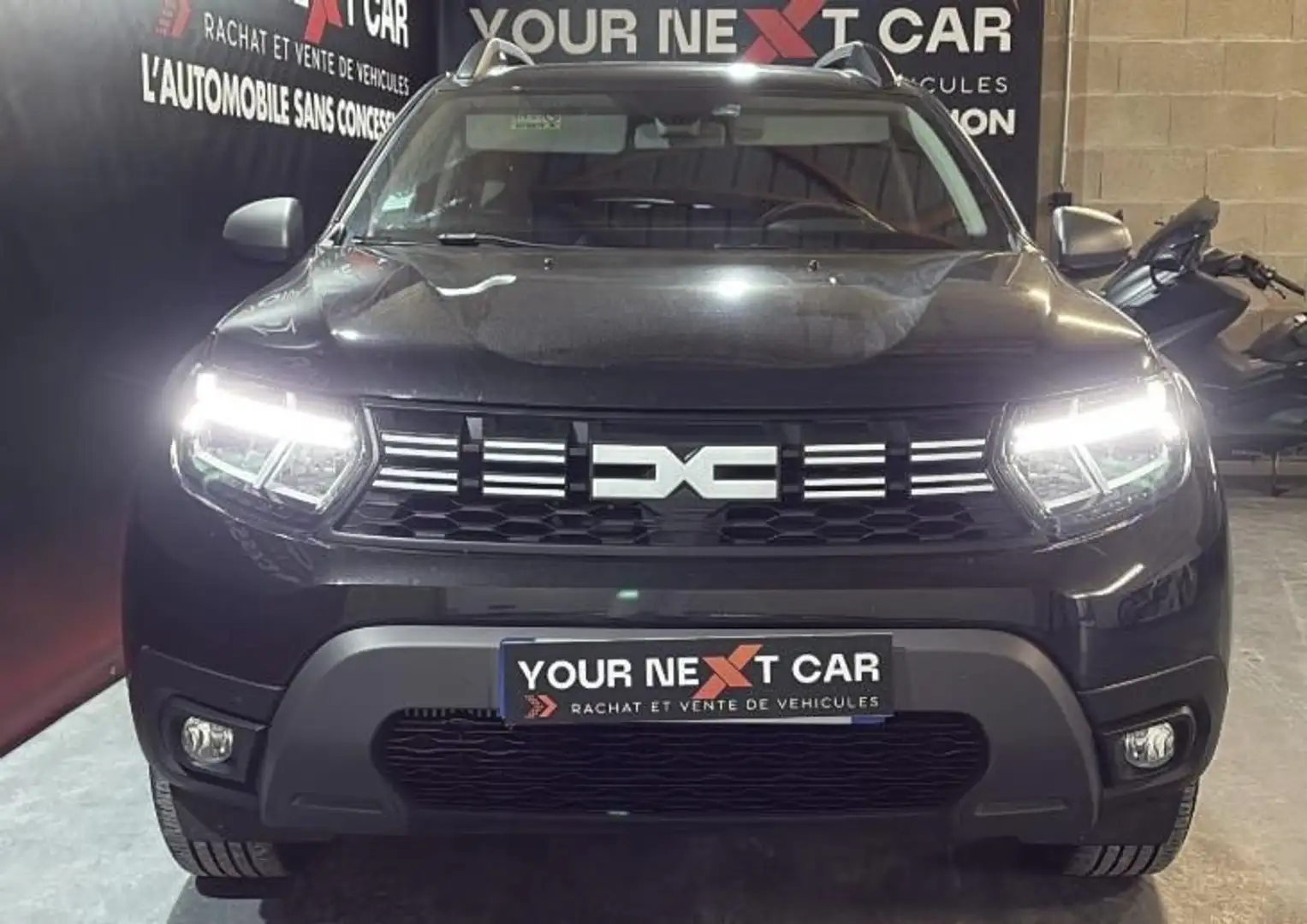 Dacia Duster JOURNEY ECO-G 100 4X2 -B Schwarz - 1