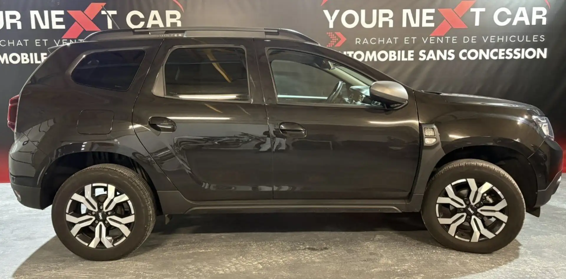 Dacia Duster JOURNEY ECO-G 100 4X2 -B Zwart - 2