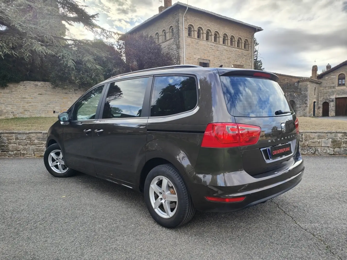 SEAT Alhambra 2.0TDI CR S&S Style DSG 140 Gris - 2