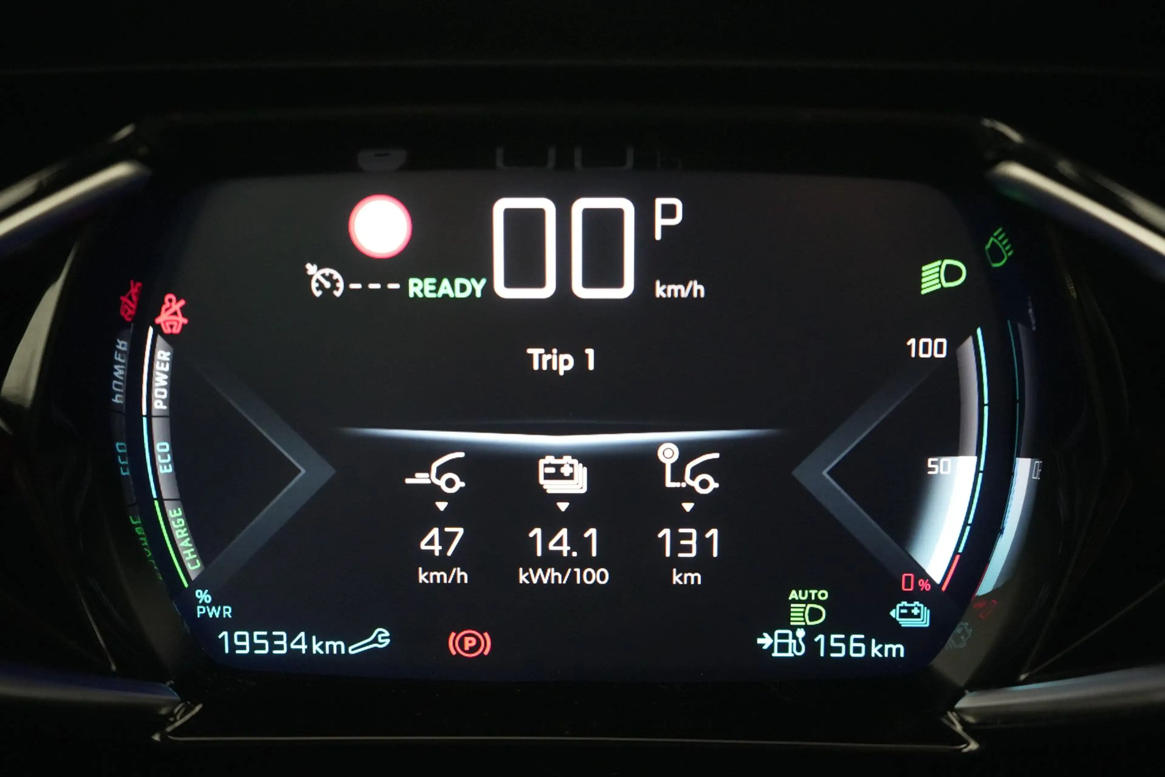 DS Automobiles DS 3 50 kWh Grand Chic LEDER/CUIR LED GPS PDC CAM Keyle — photo 14