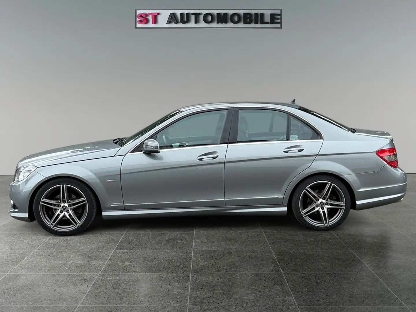 Mercedes-Benz C 200 C -Klasse Lim. CDI BlueEfficiency -Leder Plateado - 2