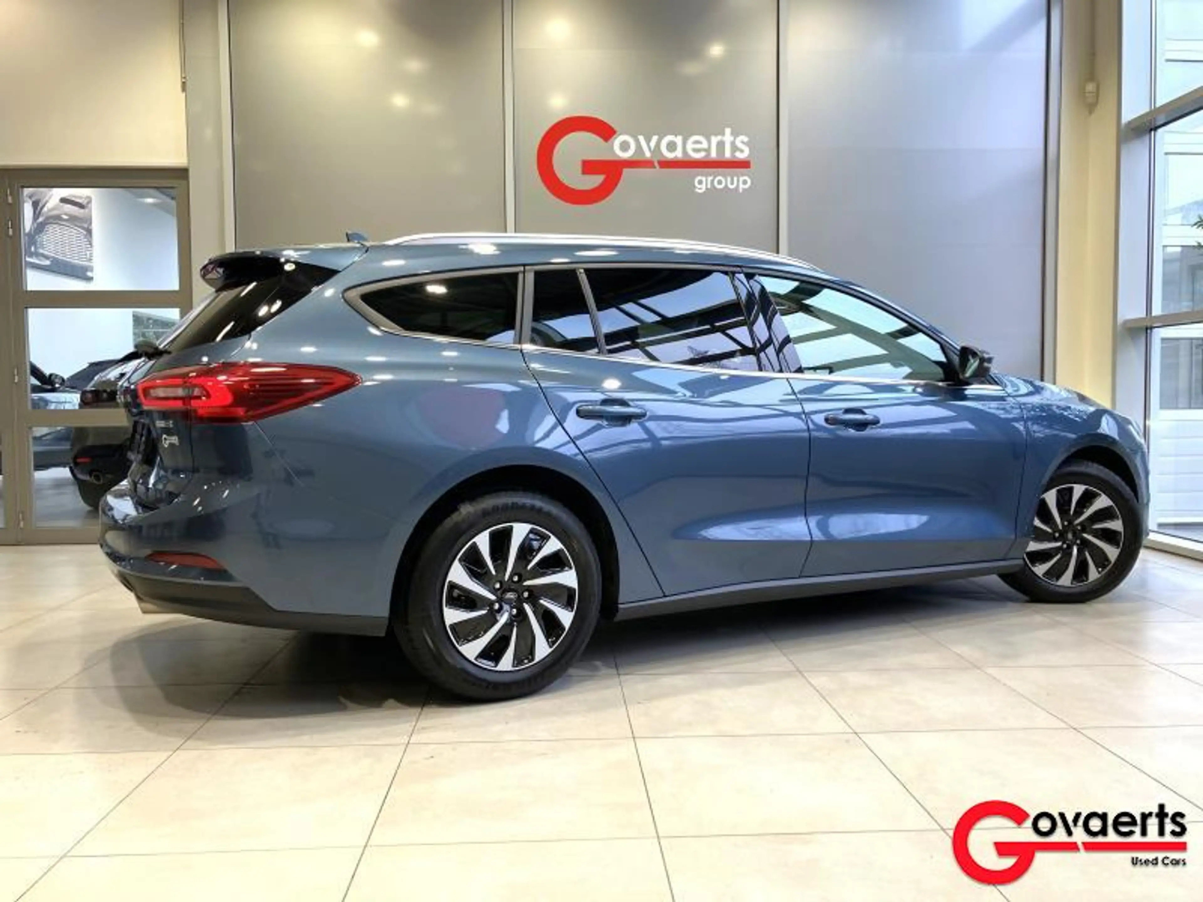 Ford Focus 1.0 EcoBoost Clipper Titanium — photo 2