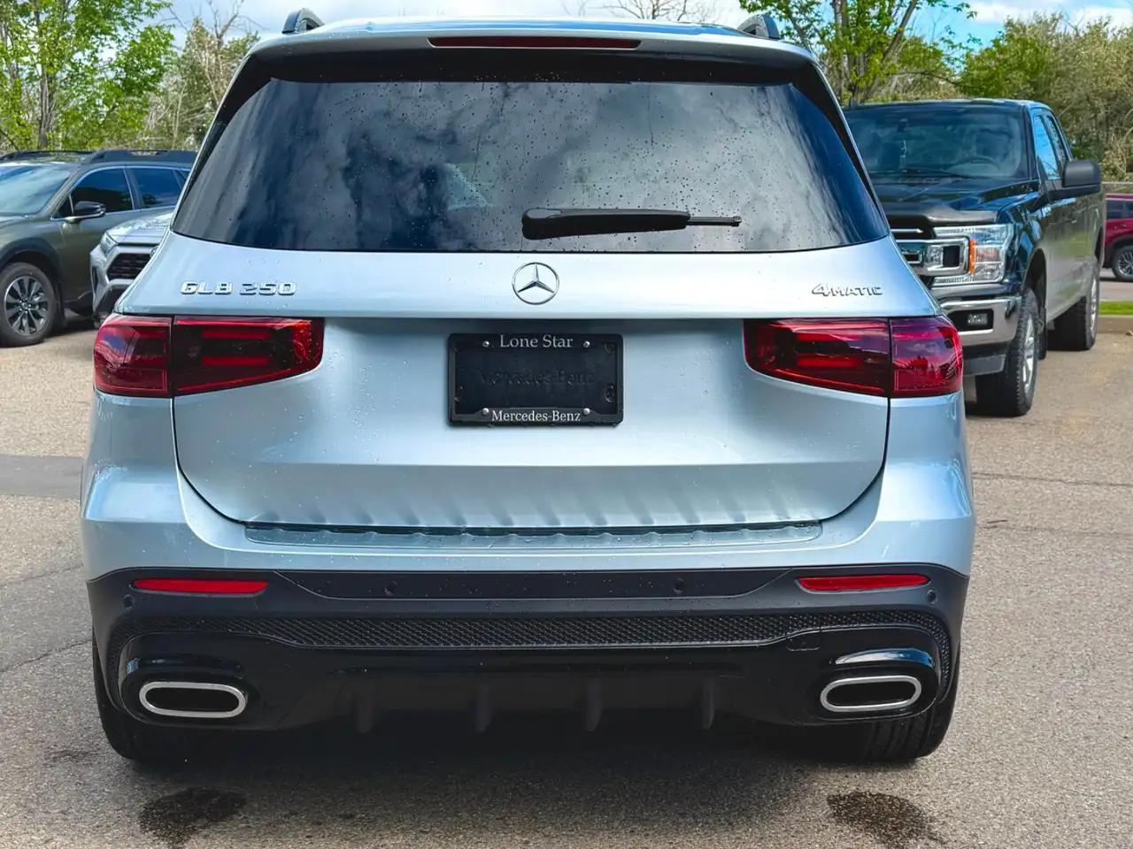 Mercedes-Benz GLB photo Mercedes-Benz GLB