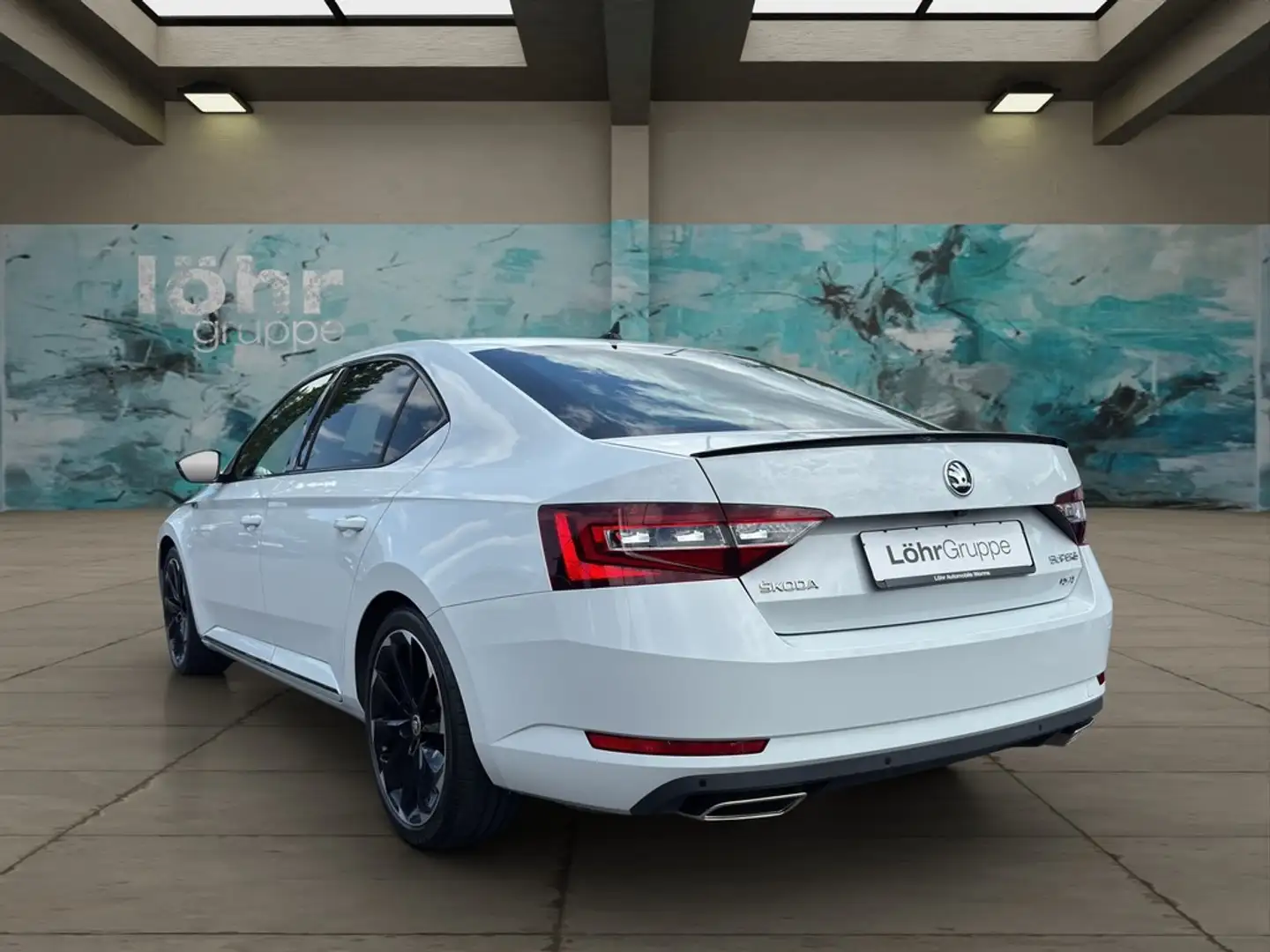Skoda Superb Lim. 2.0 TSI Sportline 4x4 *CANTON*STANDHEIZUNG* Wit - 2