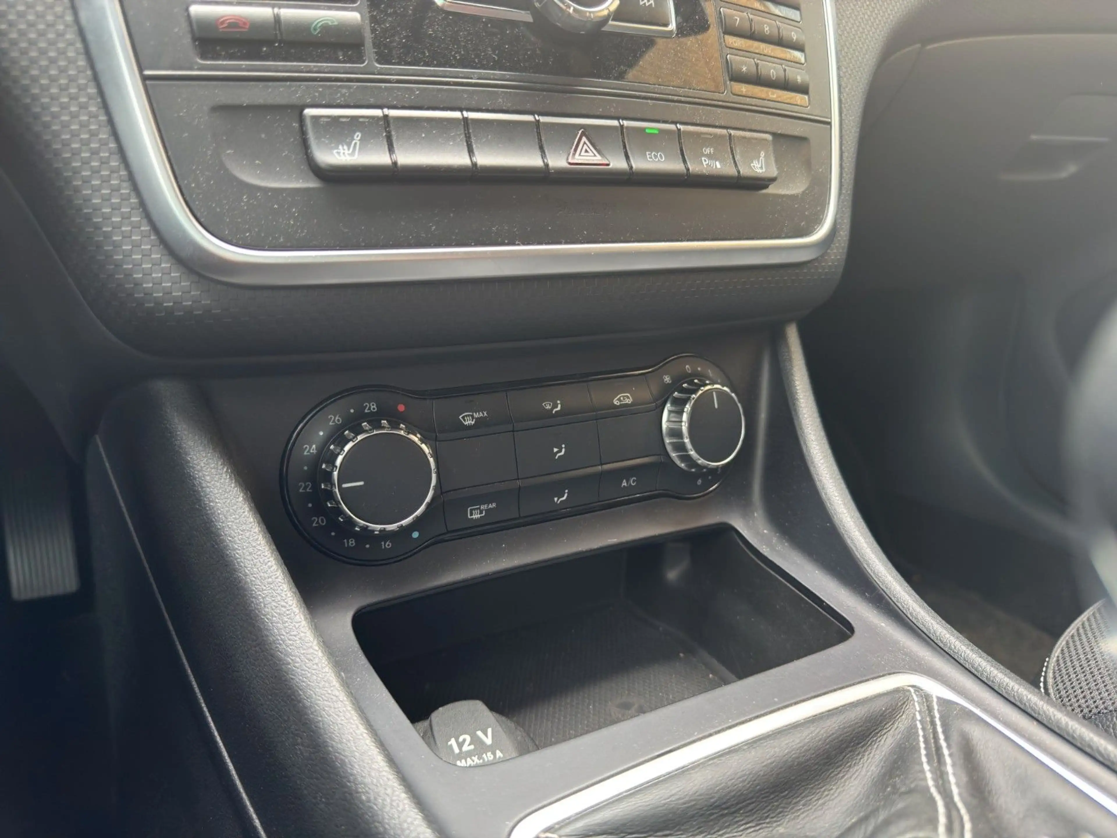 Mercedes-Benz A 180 Lim. T.LEDER XENON NAVI CAM LED SHZ KLIMA — photo 15