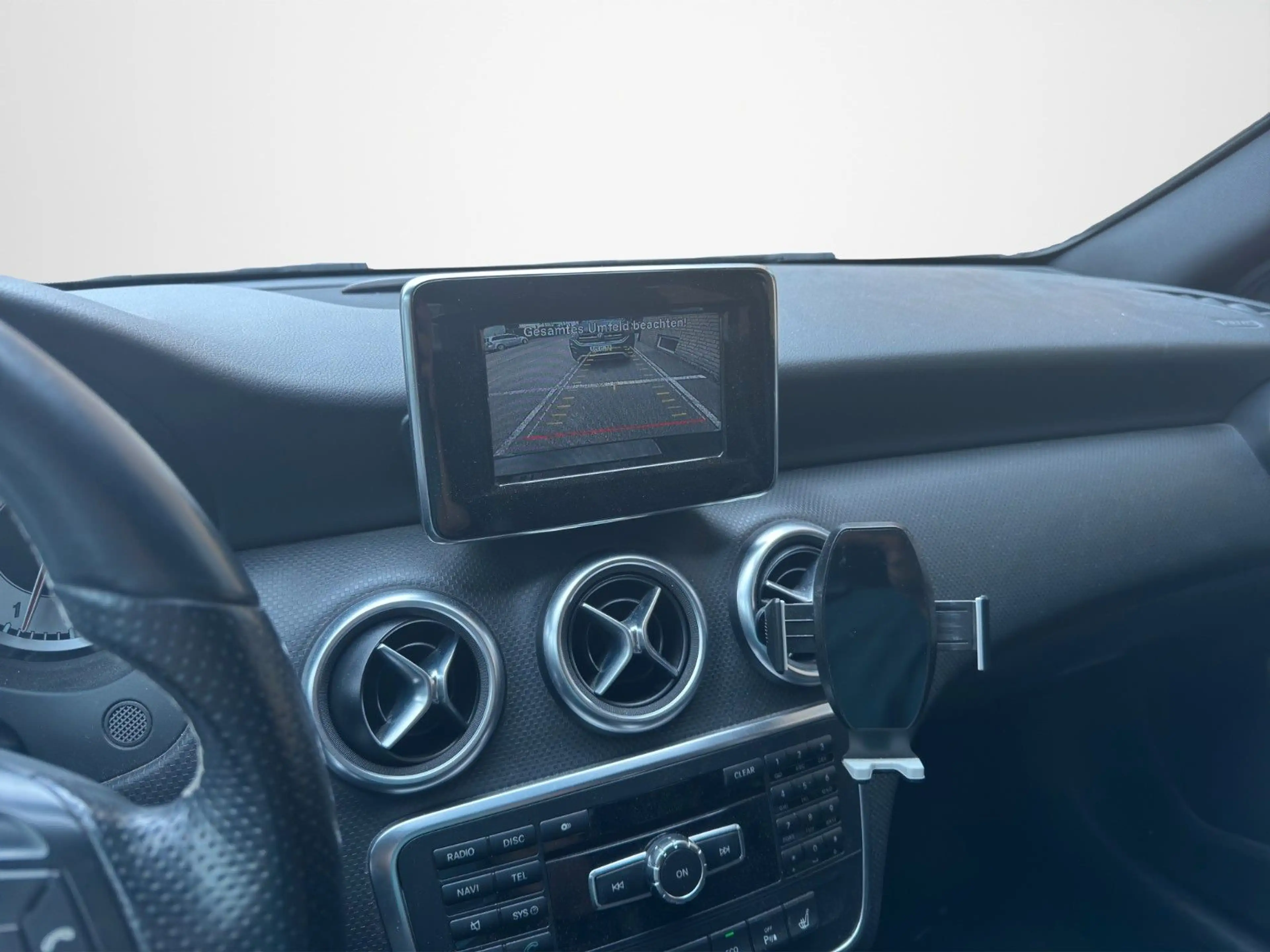 Mercedes-Benz A 180 Lim. T.LEDER XENON NAVI CAM LED SHZ KLIMA — photo 13