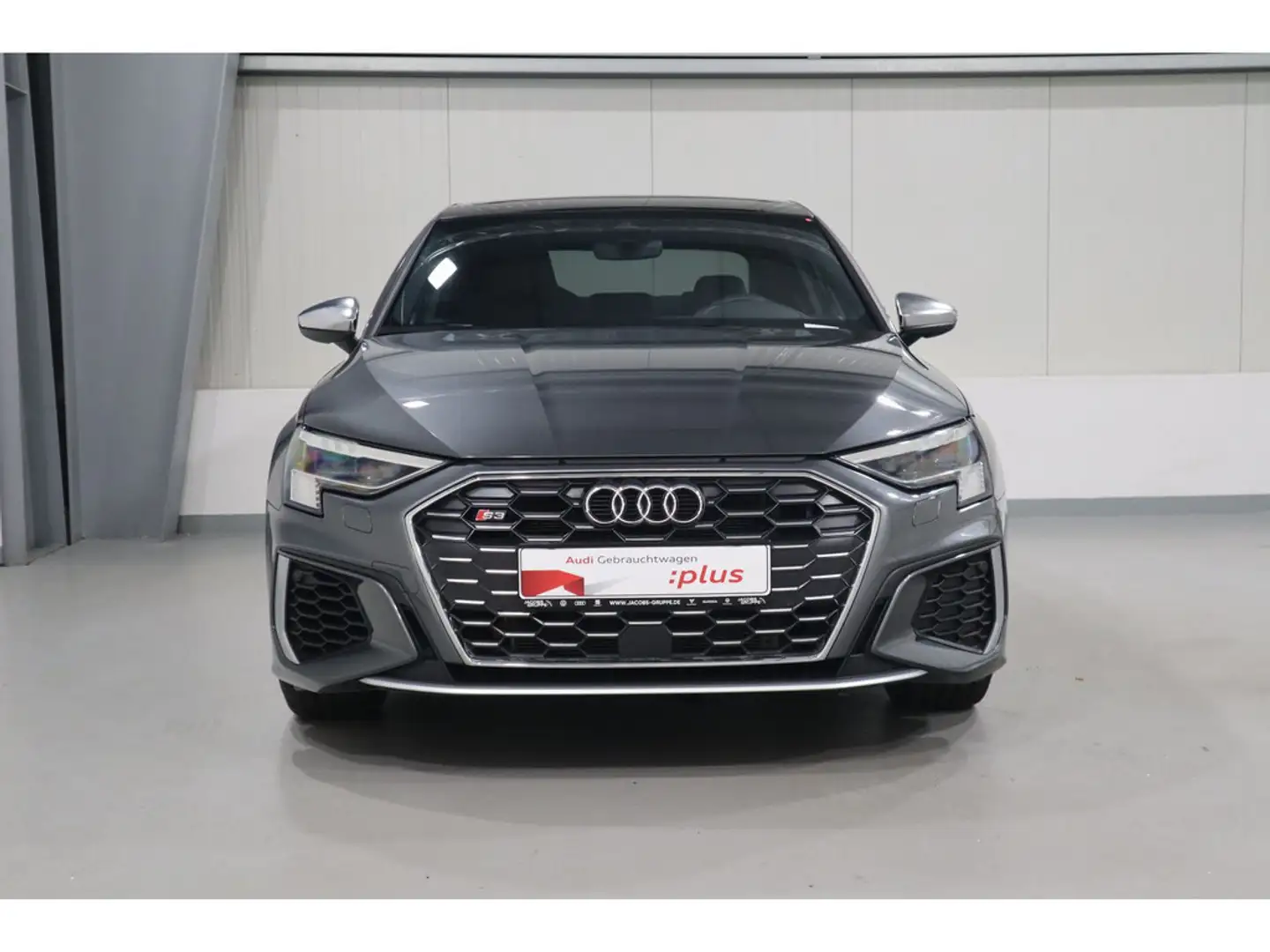 Audi S3 Limo 2.0 TFSI quattro B&O*Pano*Matrix * Grau - 2