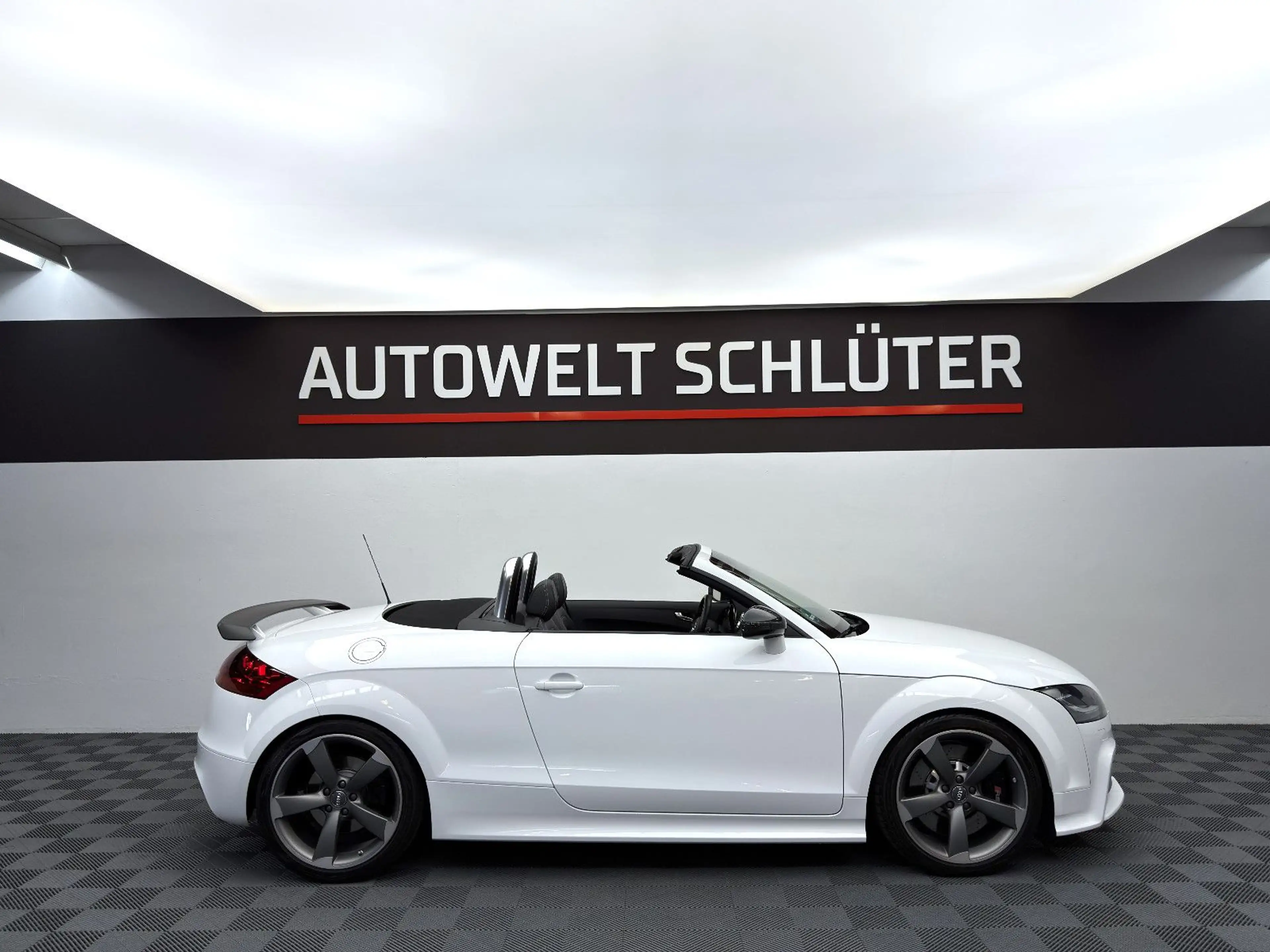 Audi TT RS Plus 2.5 TFSI Roadster*Originalzustand* — photo 15
