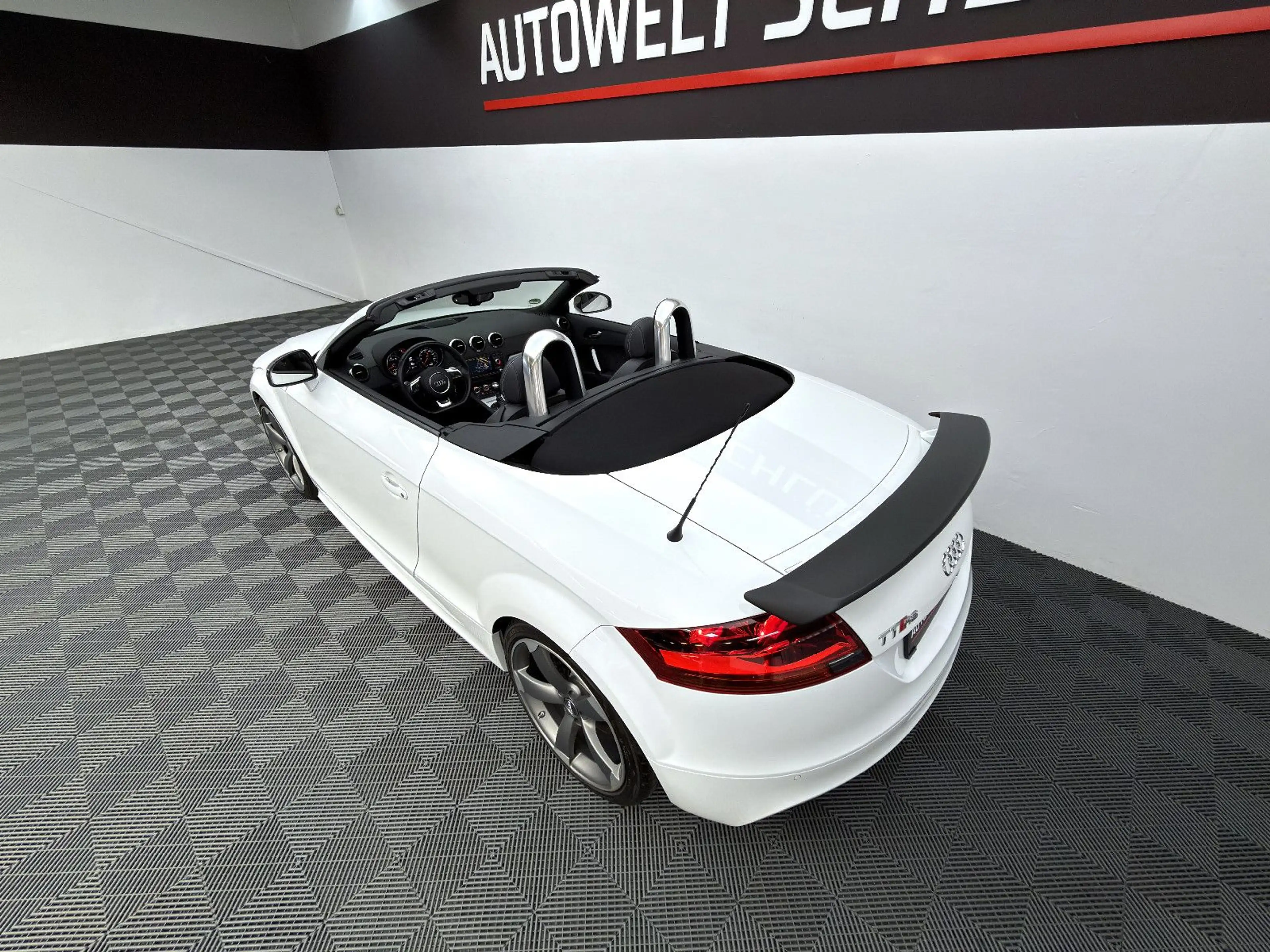 Audi TT RS Plus 2.5 TFSI Roadster*Originalzustand* — photo 5