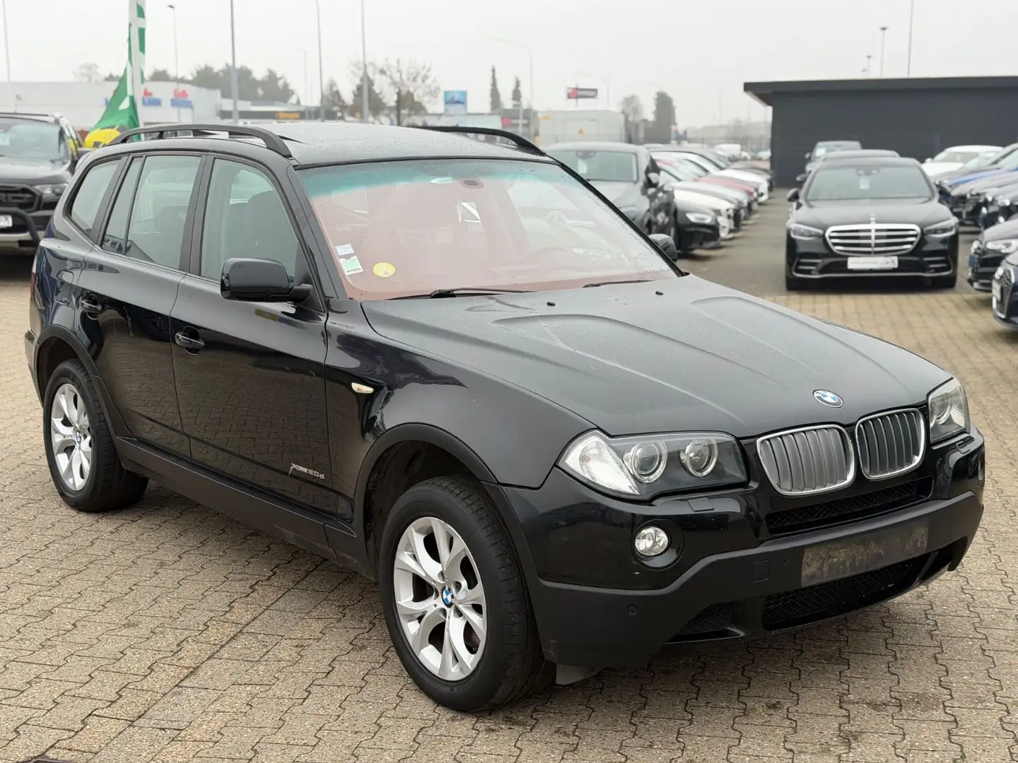 BMW X3 xDrive 20d Edition Lifestyle Schwarz - 2