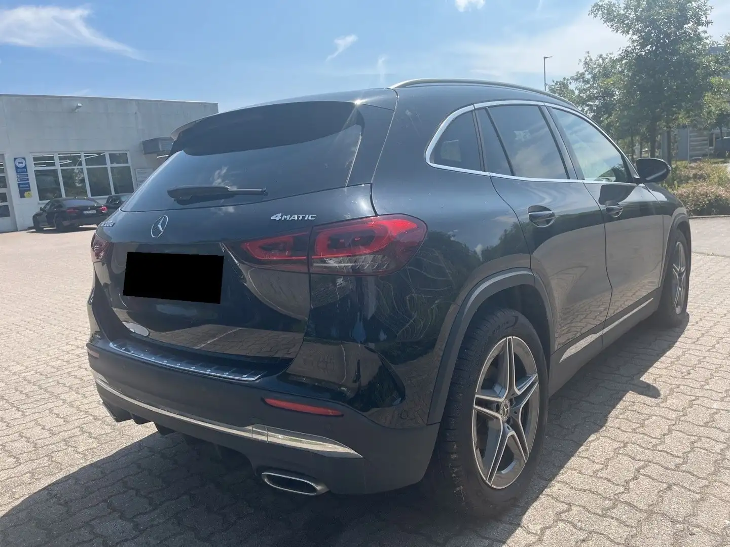 Mercedes-Benz GLA 200 GLA200d AMG 4M WIDESCREEN LED KAMERA CARPLAY 19" Schwarz - 2